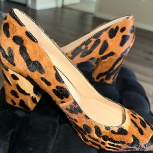 Leopard print, always on trend block pointy toe heels